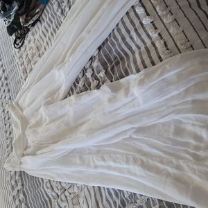 Wide leg white pants..new